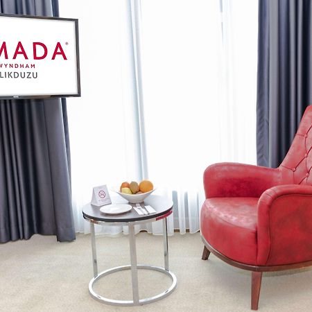 Ramada By Wyndham Beylikduzu Hotel Istanboel Buitenkant foto