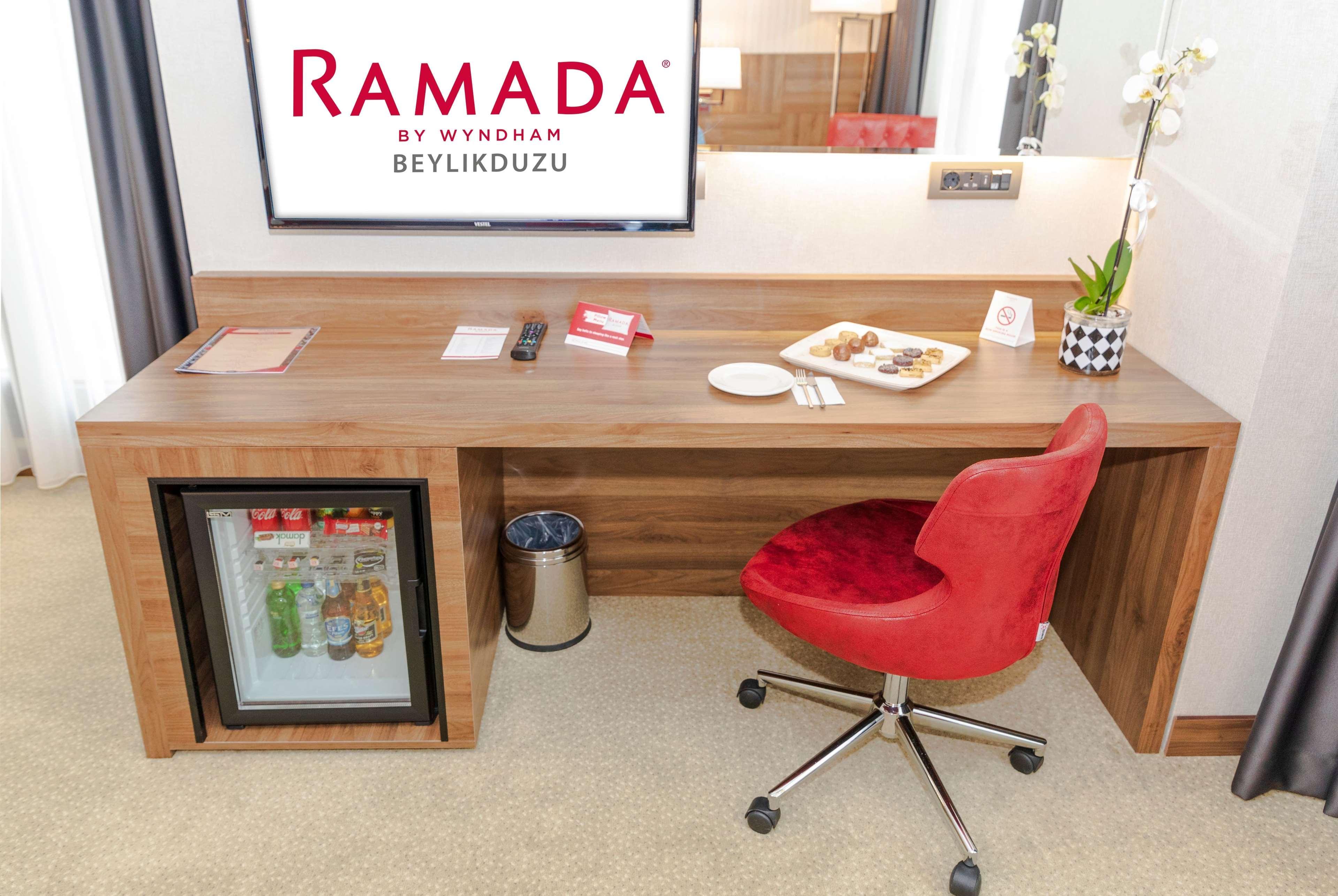 Ramada By Wyndham Beylikduzu Hotel Istanboel Buitenkant foto
