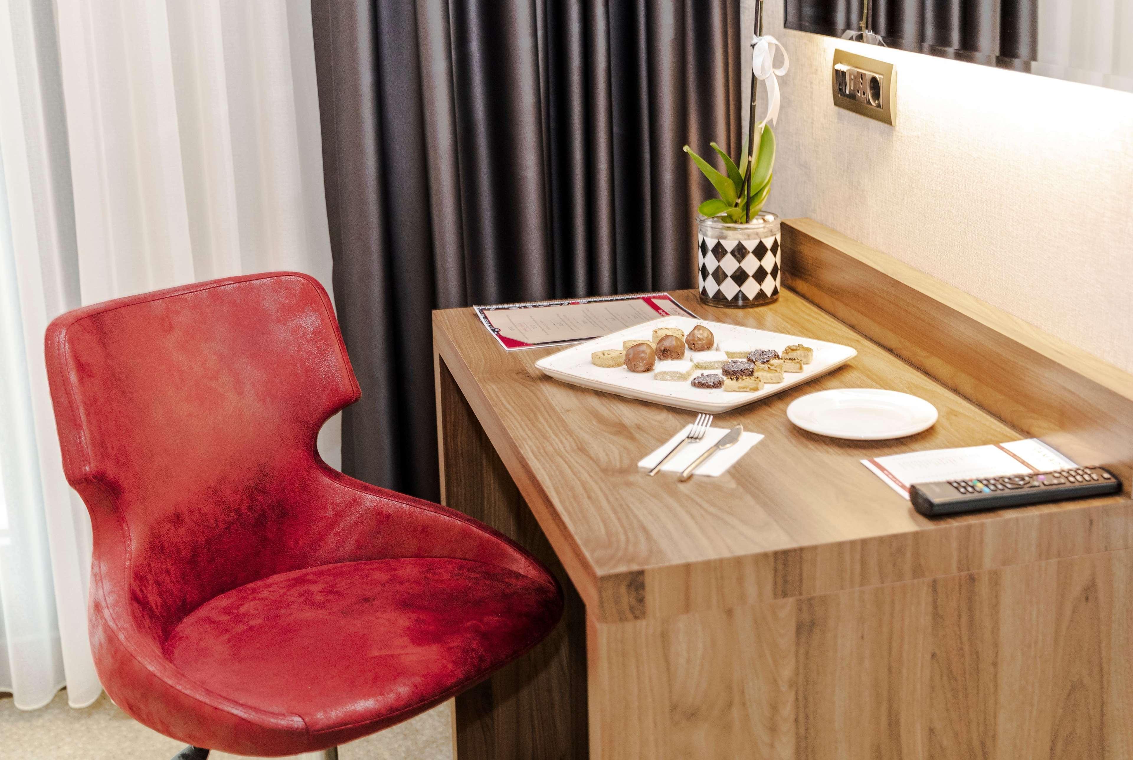 Ramada By Wyndham Beylikduzu Hotel Istanboel Buitenkant foto
