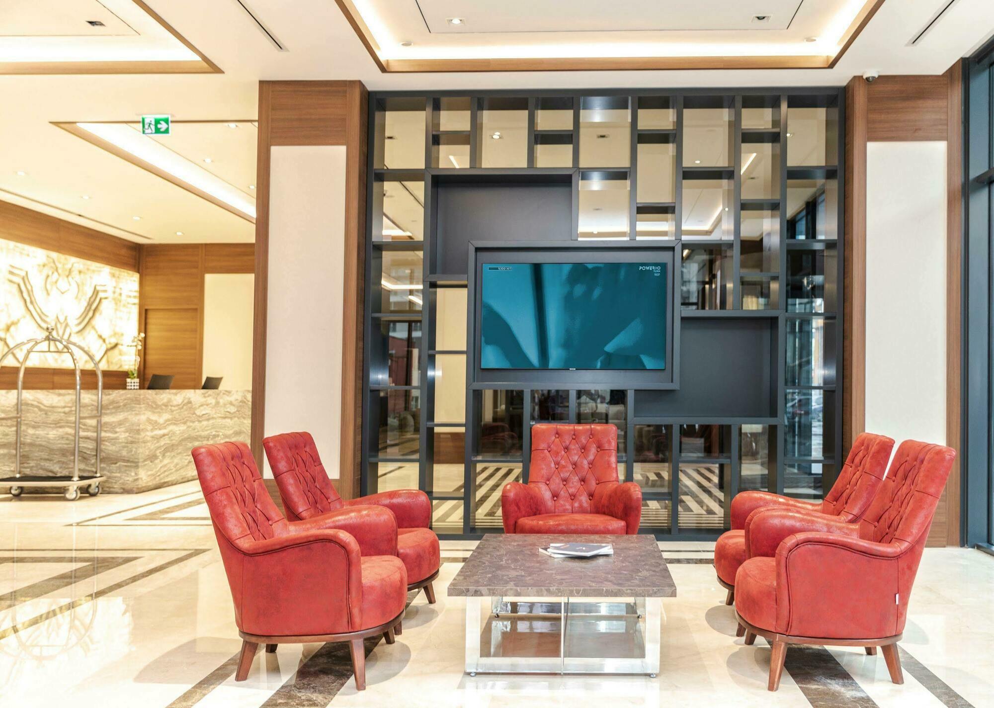 Ramada By Wyndham Beylikduzu Hotel Istanboel Buitenkant foto